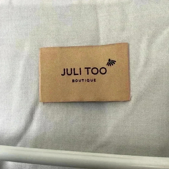 JULI TOO BOUTIQUE BLUE FLORAL Puff sleeve Midi dress Size Small - Picture 8 of 11